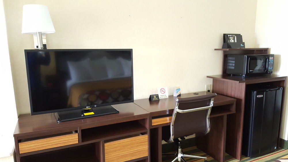 فندق سوبر 8 باي ويندام بايرون/ساوث ماكون المظهر الخارجي الصورة